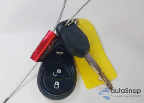 2010 Subaru Forester 2.5X Premium z USA, uszkodzony, nr VIN JF2SH6CC2AG726768